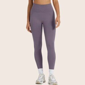 SET Active  〰️ Sculptflex Leggings in Genesis